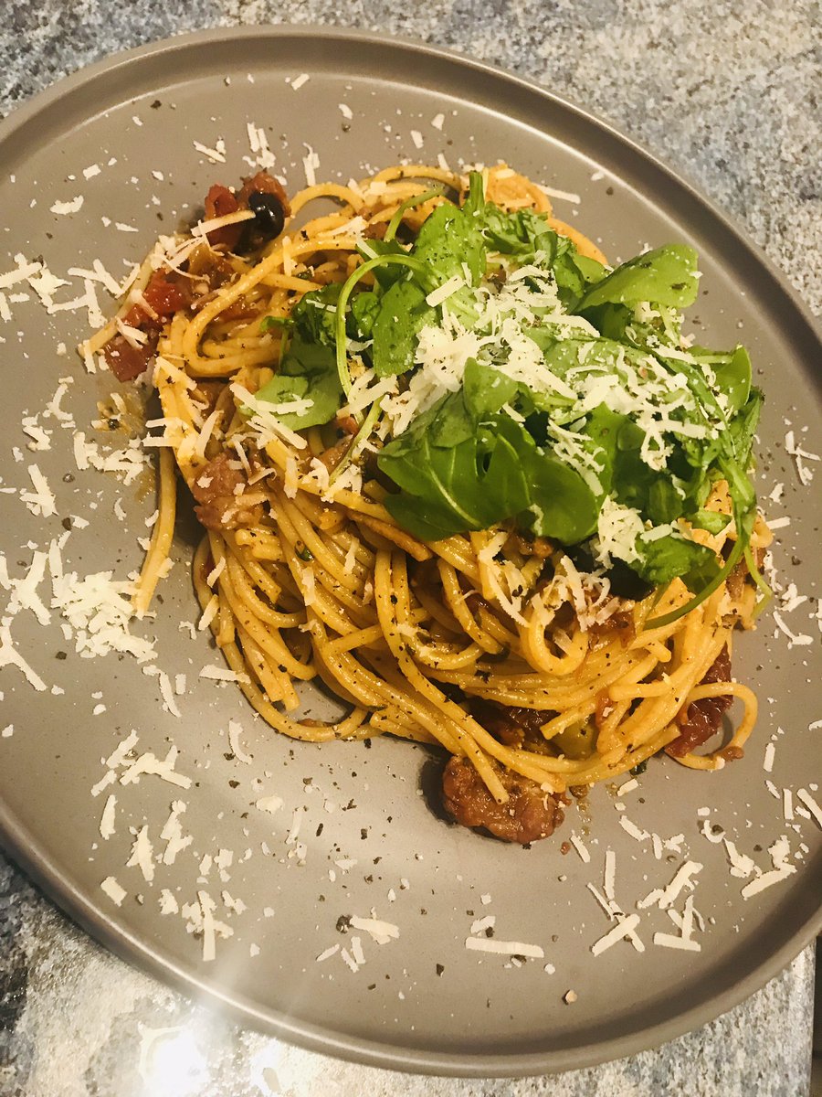 GreekkosKitch's tweet photo. Spaghetti Neapolitan π #foodie #homecooking #cookingfromscratch #foodporn #spagetti #ownrecipes #greekkoskitchen #simplefood https://t.co/TCOOLx8wAw