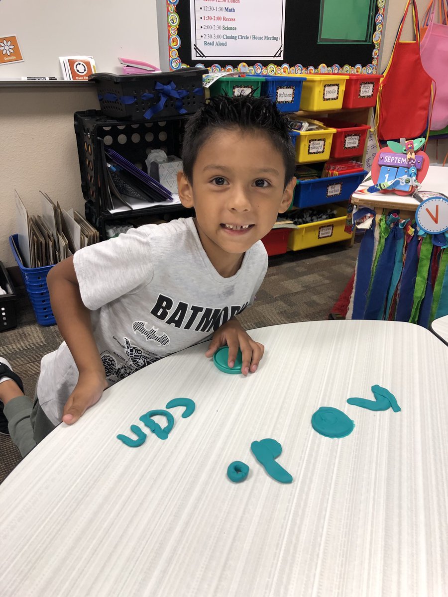 wendymaebranson's tweet photo. What do you do on national Play-Doh Day? You make snap words and count on in math! #nisdELA #nisdMATH #hatfieldelem #learningisfun https://t.co/6EstXmGK7D