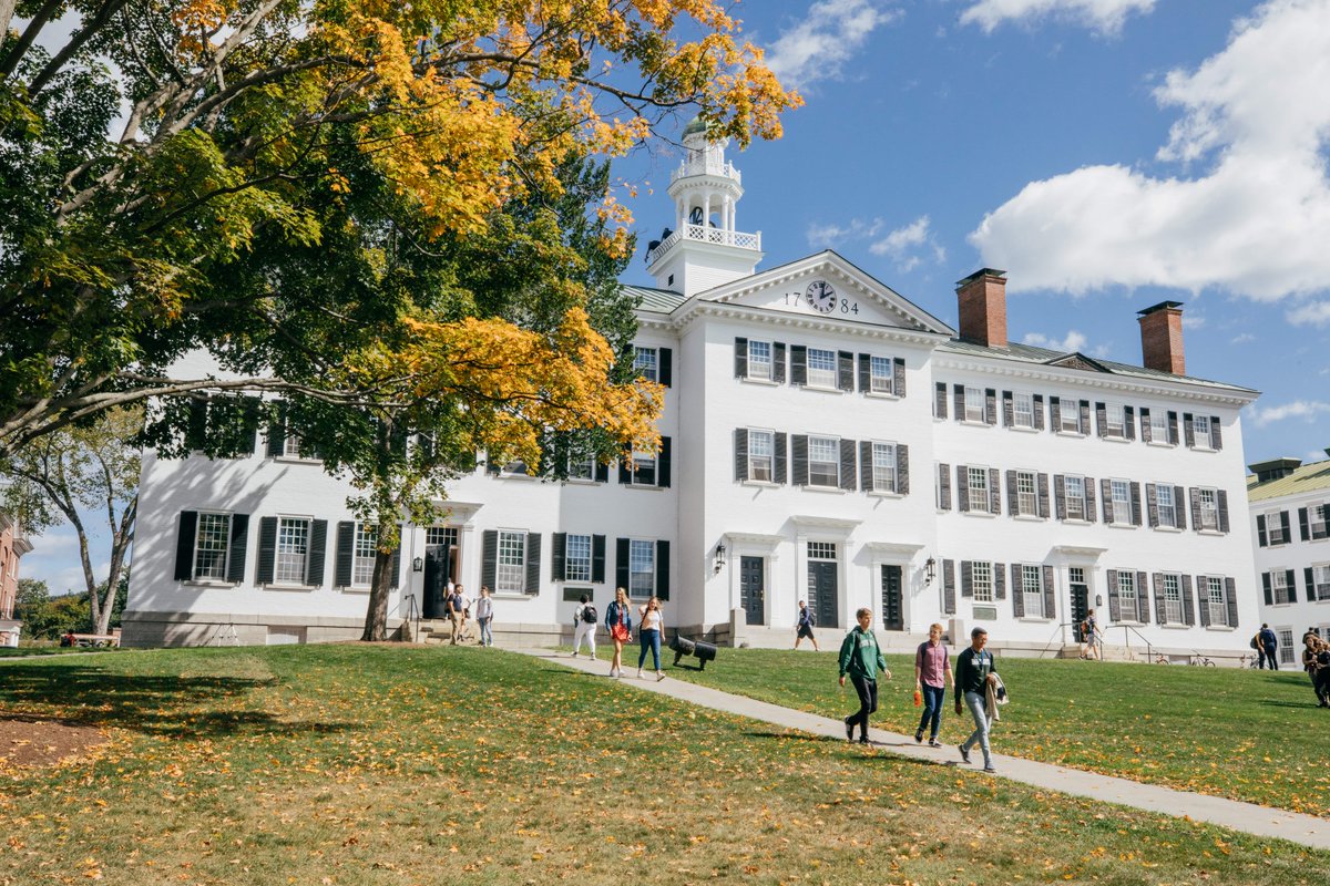 dartmouth's tweet photo. It feels like home when you're all back on campus 💚 We hope you had a great first day of classes! https://t.co/IcgULwQdW6