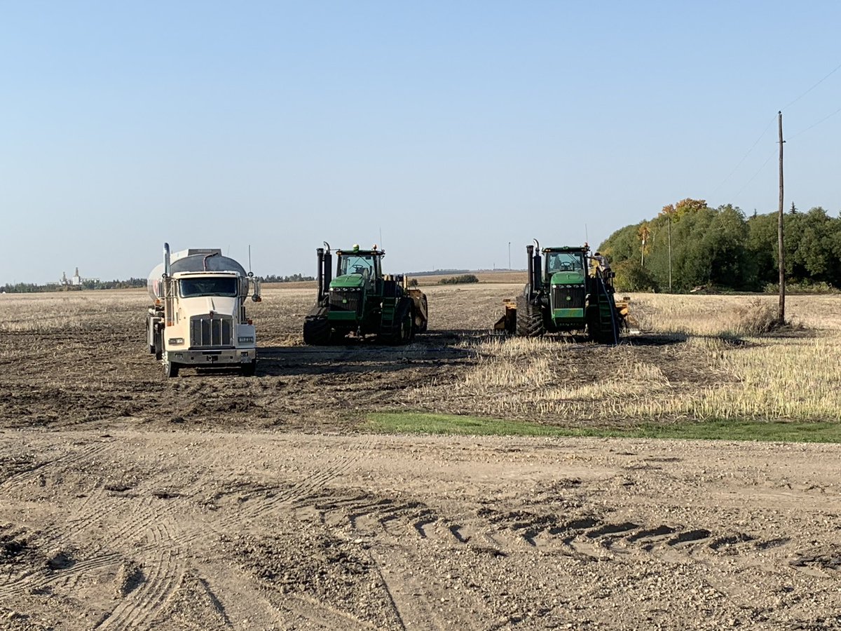 Another top notch fuel delivery from <a href="/CentFarmSupply/">Centennial Farm Supply</a>. Filled the bulk tanks in the yard and topped up a couple tractors to boot! Always fantastic service. Thanks Kevin and crew!