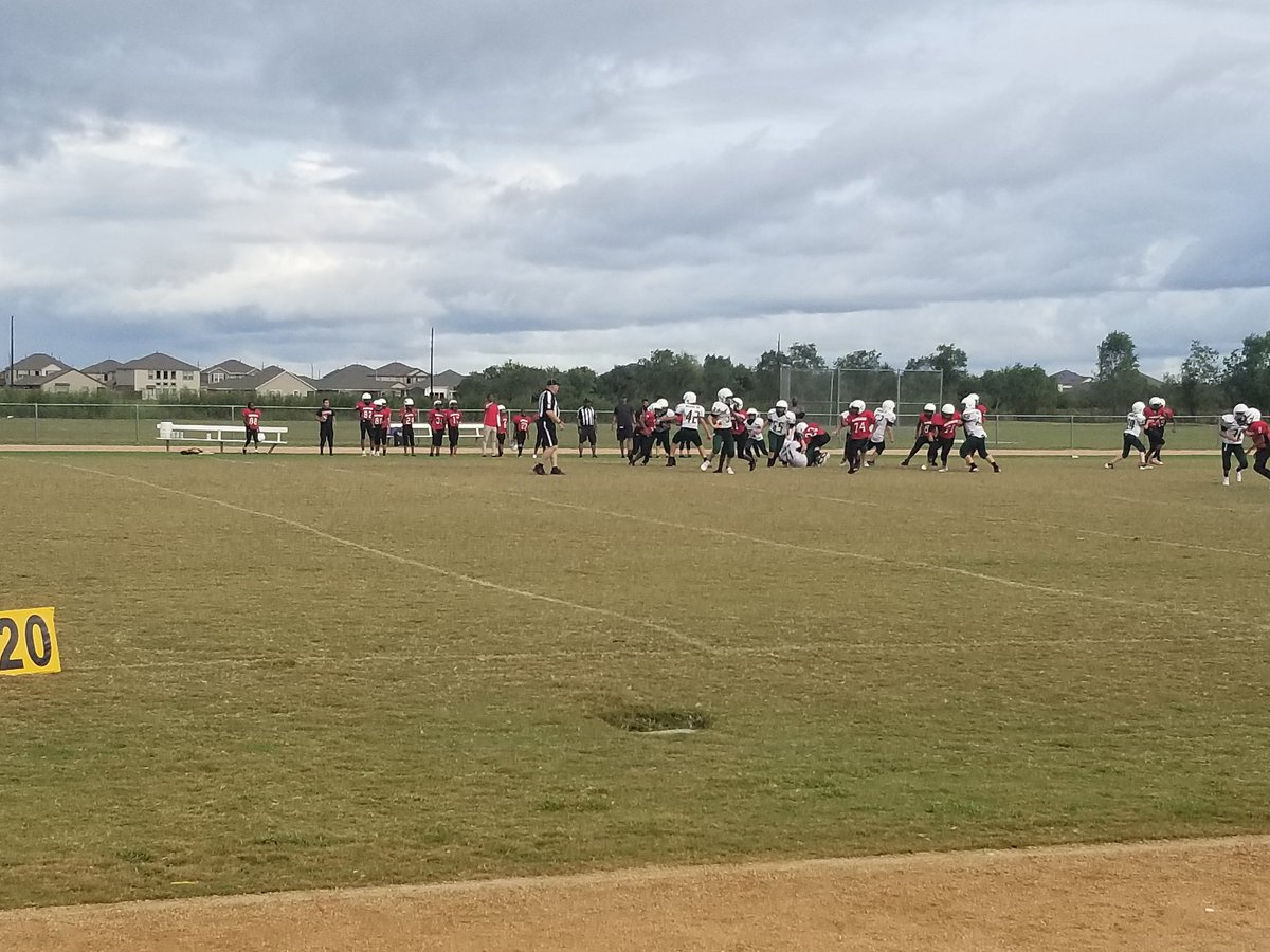 RodeoPalms's tweet image. Go Razorbacks! RPJH up 6 to 0! #razorbacks