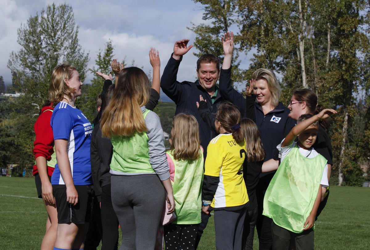 AndrewScheer's tweet photo. Soccer, karate, music lessons, math tutoring – they all cost money. It’s getting more and more expensive to raise healthy and active kids. As Prime Minister, I’ll put more money in your pocket with two tax credits for kids’ activities. It’s time for you can get ahead. 1/2 https://t.co/swsZ9FAJYW