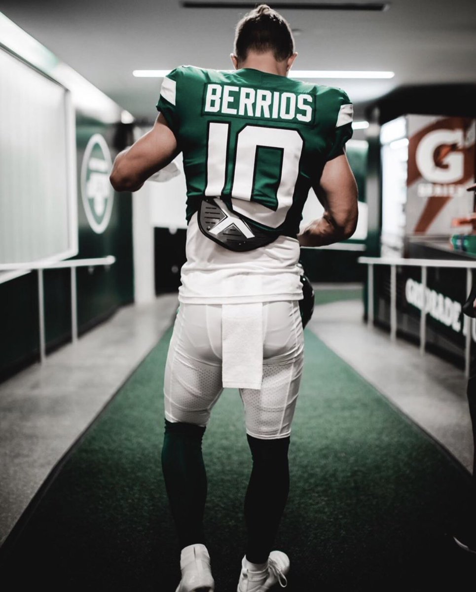 HeidiLeigh10's tweet image. MONDAY NIGHT FOOTBALL!!! 
💚💚💚💚
GOOD LUCK BRAX! 🙌🏼💚🙌🏼 #ProCane