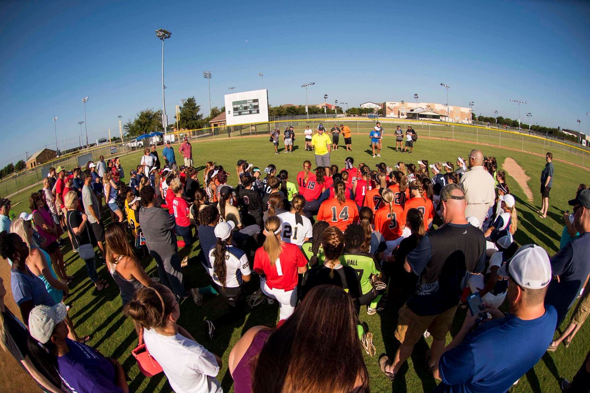 eliteshowcase's tweet photo. Elite Sports offers both, College Showcases and College Coach Instructional Camps. We have a loyal College following, so don't miss your chance to be recruited! Sign up for the showcases at https://t.co/1xDXBJdV8d &amp; camps at https://t.co/E2MvfIAVn6 https://t.co/nRmUVeUKqz