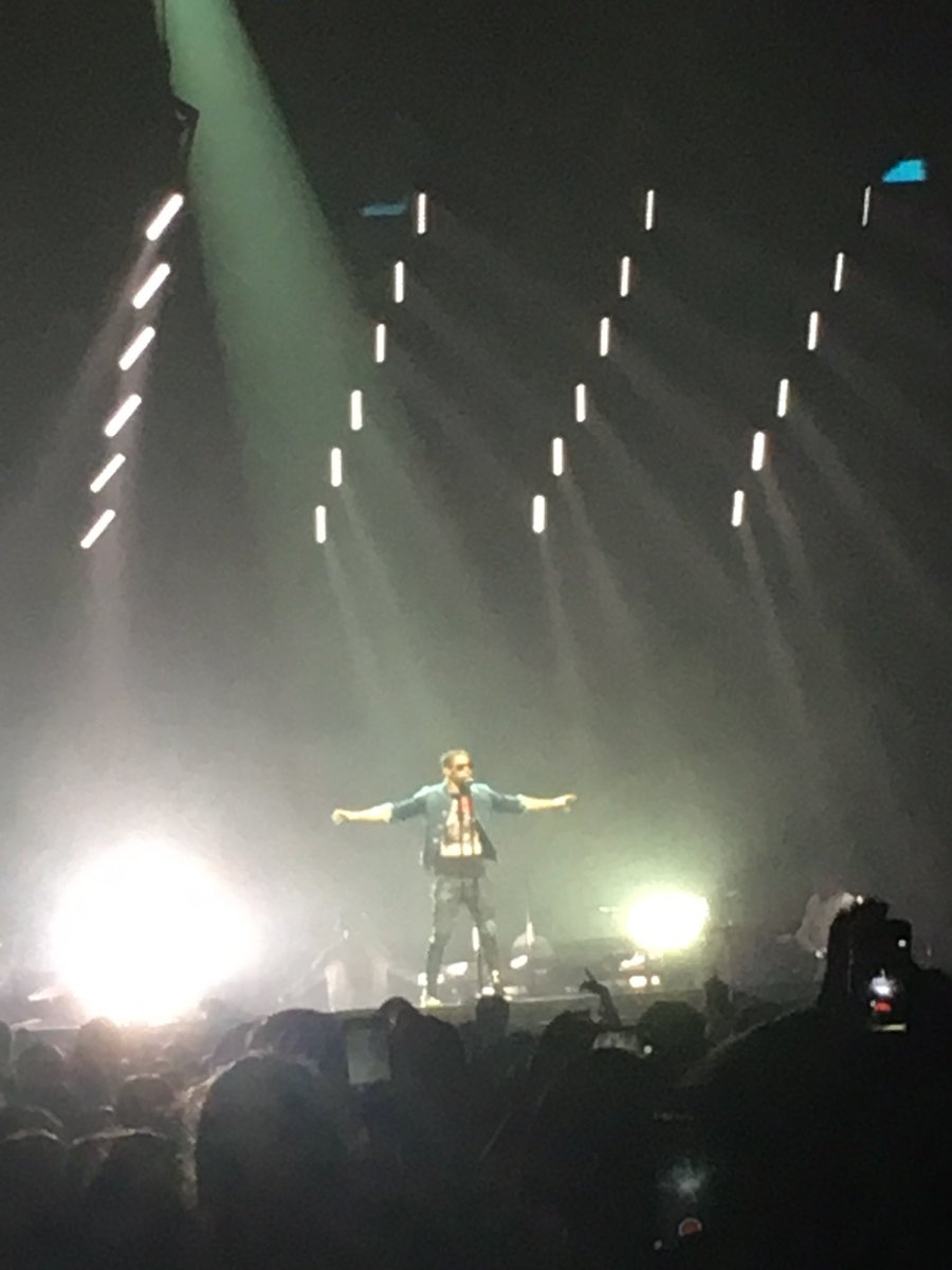 videogxrl's tweet photo. For your birthday @nickjonas let’s look back on when I was able to see you kill it in Boston twice during your solo endeavors #NickJ27th #HappyBirthdayNick https://t.co/GsQ6usqOjG