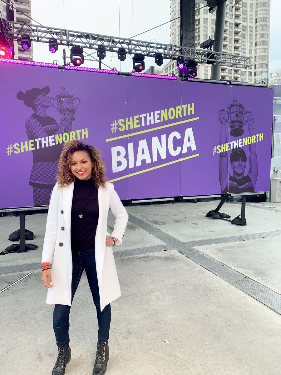 THEMariahAmber's tweet photo. Pretty epic day. Crazy I get to speak to crowds for a living and witness how AMAZING our Canadian sports industry is! Hosting the pre-show was one for the books! #shethenorth #biancaandreescu #champ #hostlife #womeninsports #shethechamp #celebrationsquare #keytothecity #canada https://t.co/CWARULuq2Y