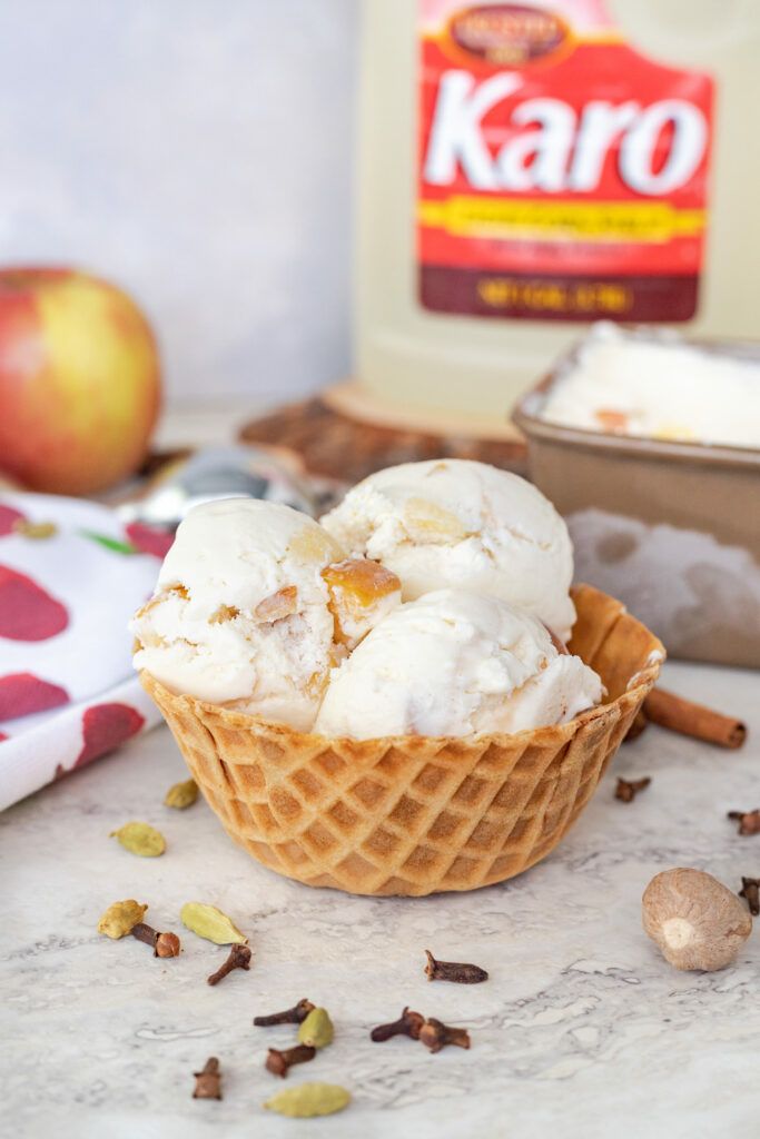 Elle_Talk's tweet photo. Fall in love with this new Spiced Apple No-Churn Ice Cream that’s the perfect summer to fall treat. https://t.co/CFRZEuiFhI #CreatewithKaro #KaroSyrup #RecipeIdeas #ad https://t.co/8TbcpSCJCX