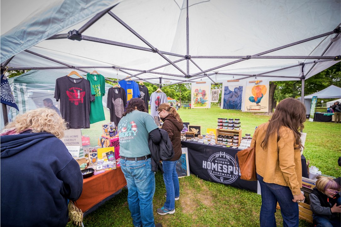 From @howlandhide’s leather products to <a href="/GarfieldParkMkt/">GPFM</a>, our Vendor Trail serves as a great way for you to #ShopLocal while out at #holleronthehill. <a href="/homespunindy/">Homespun: Modern Handmade</a> <a href="/tinkercoffeeco/">Tinker Coffee</a> 

📷: <a href="/austinfriedline/">Austin Friedline</a>

Info: holleronthehill.com/vendor-trail/