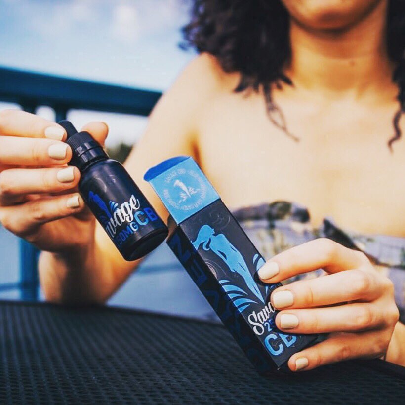 Get your day started with a blast of Raspberry flavored CBD....🚨👌🏼 Wanna try out CBD? 🍃
Shop Now Use TheLink In The Bio 🛒💨 #cbd #hemp #mmj #cannabisculture #cannabis #marijuana #cbdoil #cbdhealth #wellness #painrelief #cannibisedibles #cannabiscommuntiy #healthylifestyle