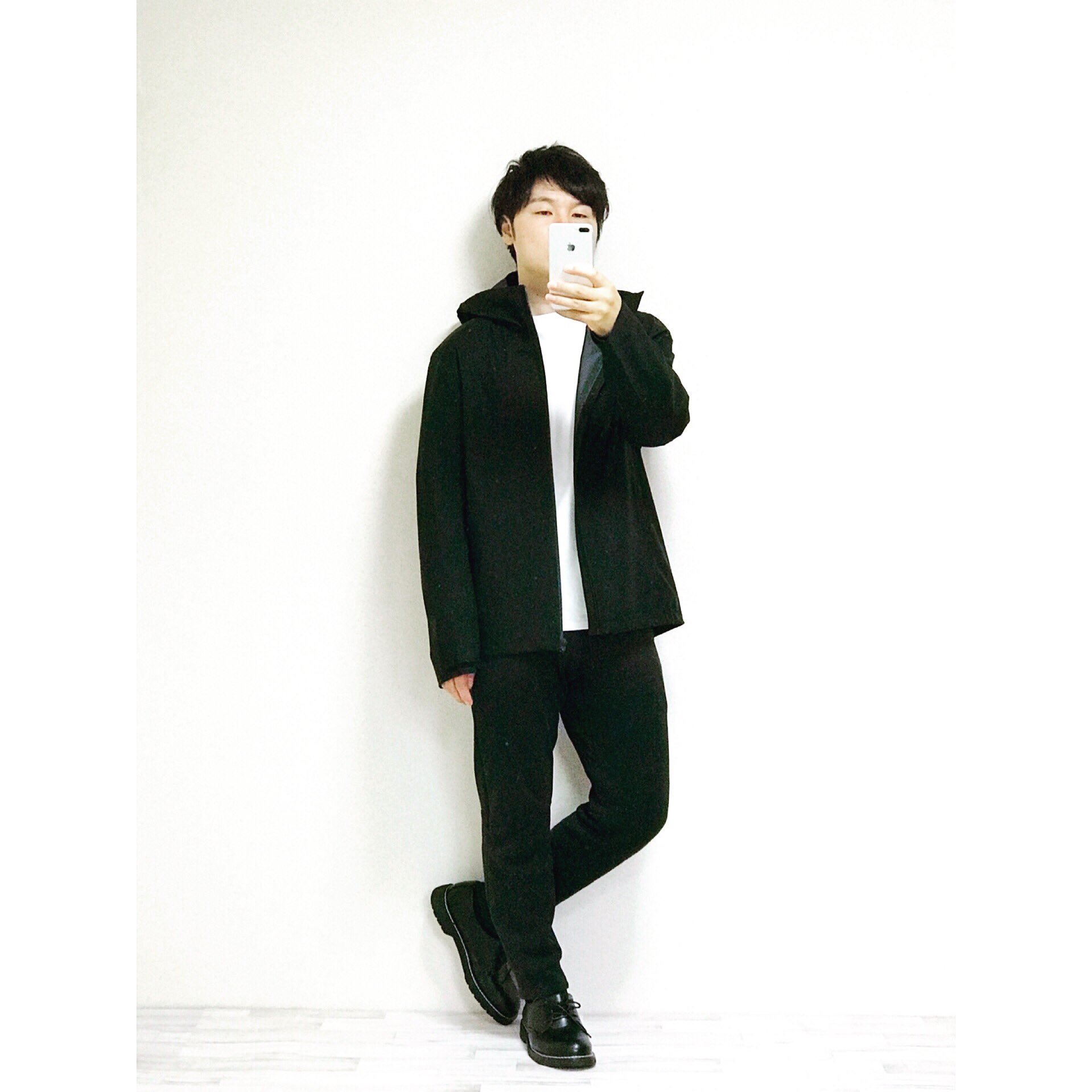 トモ メンズファッションブロガー ブロックテックパーカーを使ったコーデです パーカー パンツ Uniqlo インナー 靴 Dcollection 秋コーデ メンズファッションコーデ ブロックテックパーカ おしゃれさんと繋がりたい 服好きな人と繋がりたい