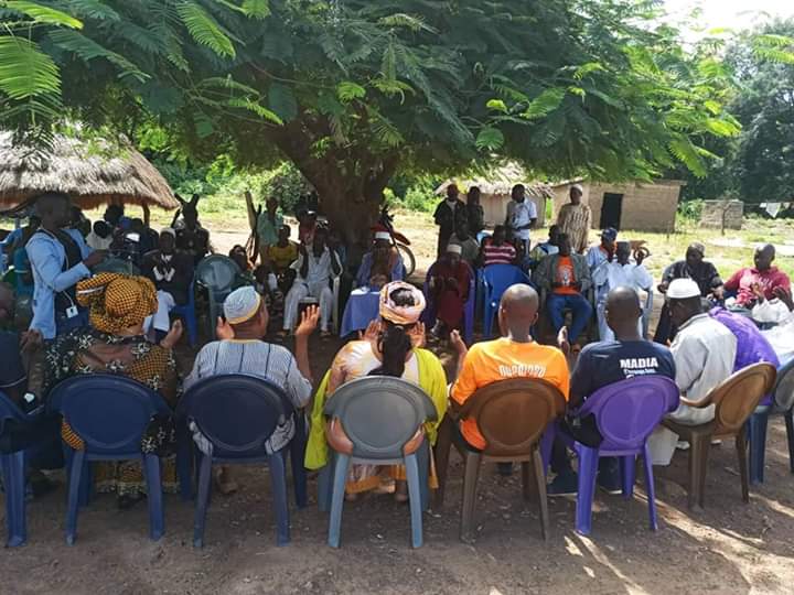 Dosso50448236's tweet photo. #GKSTour2019
#Region_Bafing
#Departement_Ouaninou
#Presentation_GPS
#Etape_Ouaninou
Les populations ont exprimé leur satisfaction de leur recevoir le président @SOROKGUILLAUME dans le #Bafing.
#CIVpardon
#CIVreconciliation
#GPS_fiaaaaaat https://t.co/wxHvPoZVom