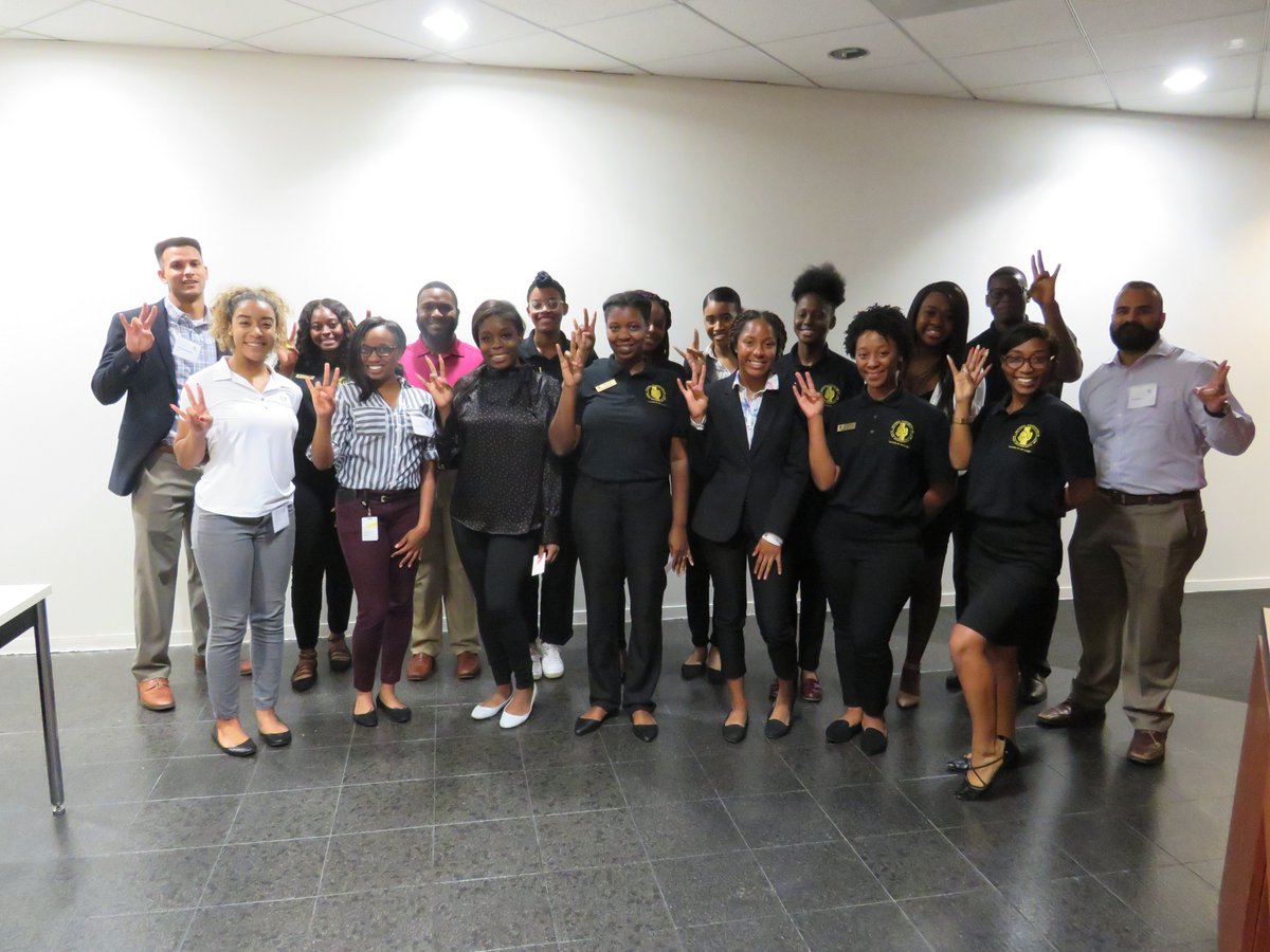 UH_NABA's tweet photo. Thank you to everyone who attended our first professional meeting with EY last Tuesday!! We hope you learned more about EY and what they have to offer. https://t.co/HTPT39SmI8