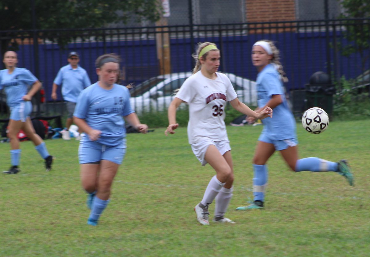 PhSportsDigest's tweet photo. Girls’ Soccer: @LittleFlowerCHS (@LFsoccer1) defeats @HallahanSports 3-1⚽️📷:@LdotMarko https://t.co/ZE7FNlP0Gl