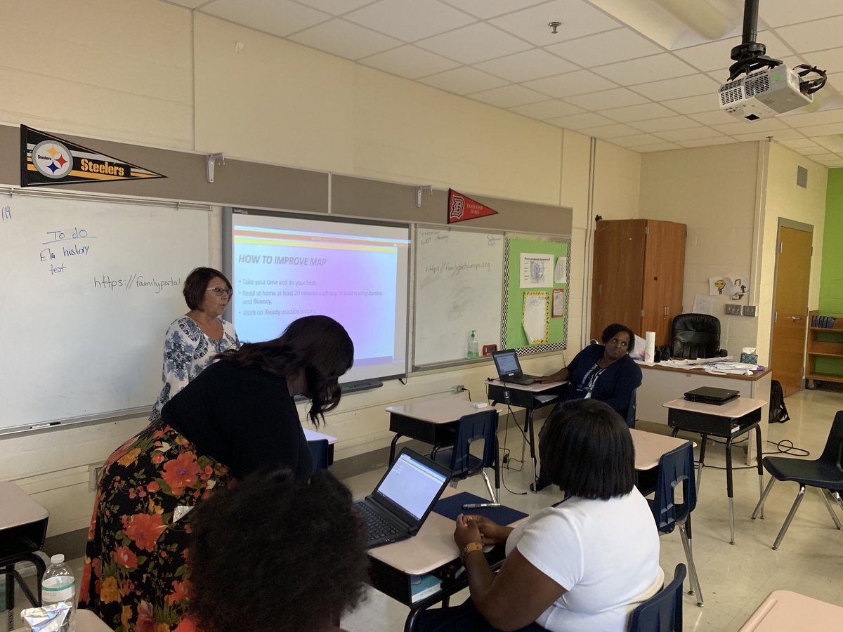 MakedaB_'s tweet photo. We had a great time at @AntiochMPBears Data &amp; Dine tonight. Can’t wait for part 2 tomorrow! @CommAchieves @Meredithmmnps @RenitaPerry2 https://t.co/15feLo7FN5