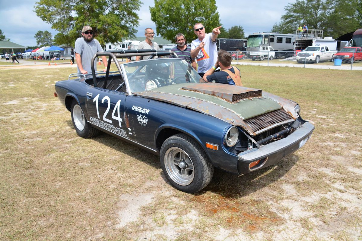 24hoursoflemons's tweet photo. Organizer's Choice, 2019 Lemons South Fall at @racetrackCMP: Long Shot Racing, Jensen Healey
#LemonsSouthFall #CMP #CarolinaMotorsportsPark #Kershaw #LemonsParade #24HoursOfLemons #Lemons #LemonsWorld #HooptieScenes #RaceCar #Crapcans #BeatersRule https://t.co/4kmpmpRwyd