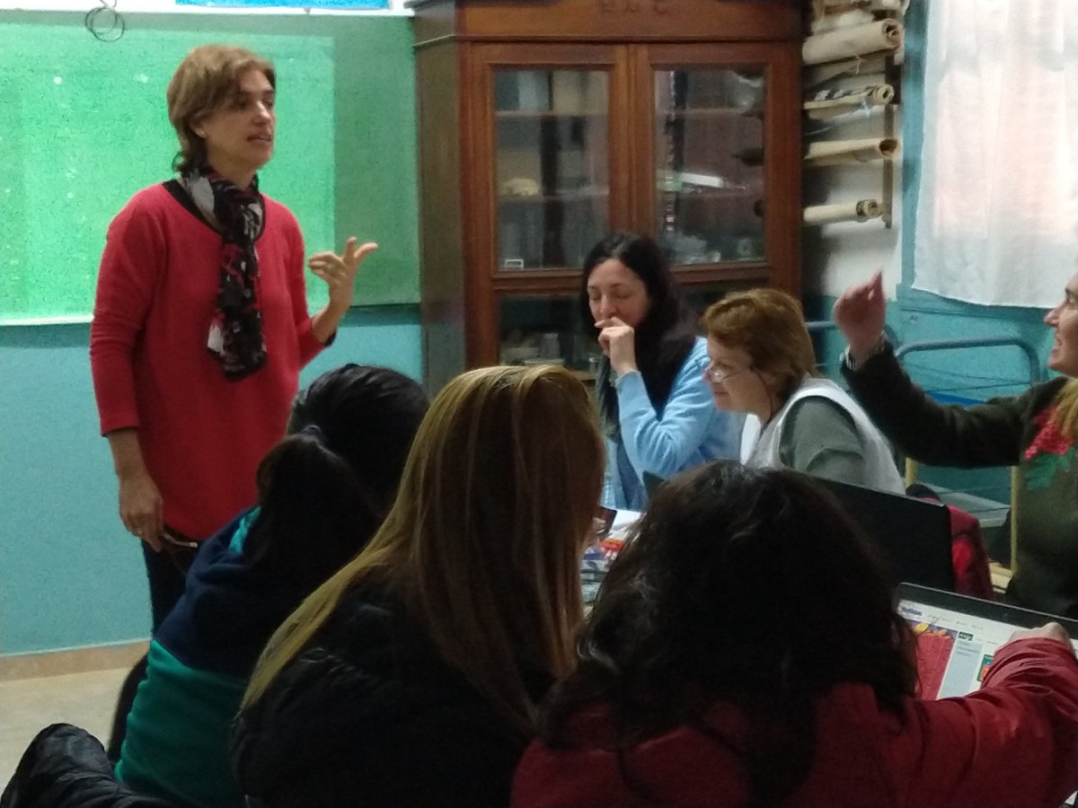 AlbertiRegion15's tweet photo. Espacio de capacitación en el marco del programa provincial de robótica educativa!!! Entusiasmo por mejorar y enriquecer las propuestas pedagógicas!
@DTEReg15 @PrimariaBA @adriana_frega @15Alberti https://t.co/zJ6WGAFB3W