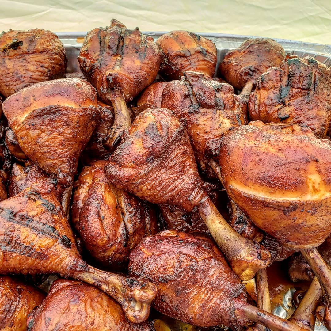 Masterbuilt's tweet photo. This week's #MondayMeativation goes to #MastersofSmoke member Josh Heras and his cherry smoked bbq glazed chicken lollipops!! What did you smoke in your Masterbuilt recently?
Click here for our chicken lollipop recipe: https://t.co/3Rk58VYt1A
#Masterbuilt #SmokeOn https://t.co/mo7JZ7ag19