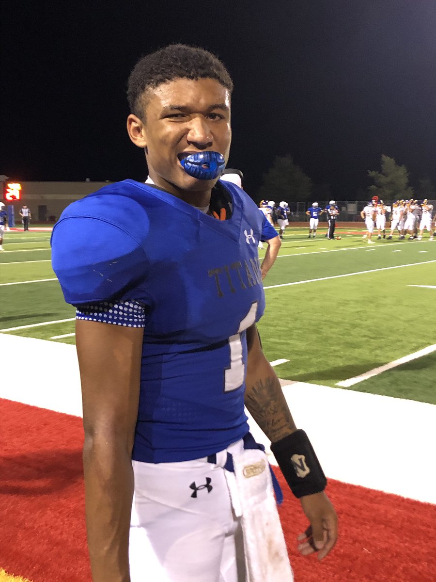 It’s Monday! Time to #DOM1nate today to set the tone for the rest of the week!💪🏾