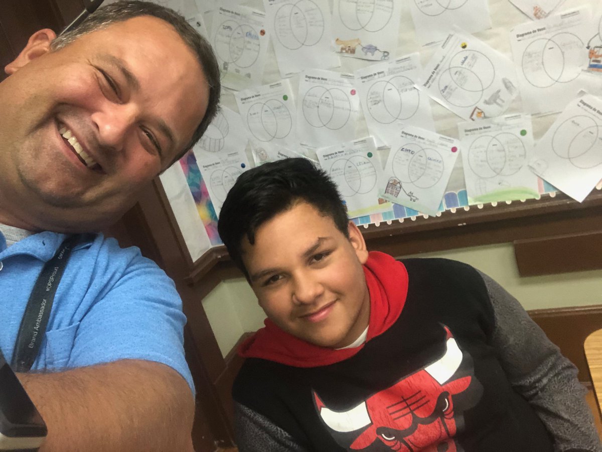 OPS_Castelar's tweet photo. It's always such a great night.  We love seeing our students, former students, and parents.  We are always open to having great conversations with you about how things are going.  #OPSProud #OpenHouse #FreeBookGiveAway #PTOSignUp #CardinalsDeterminedToSucceed https://t.co/ZCVwJEU2ah
