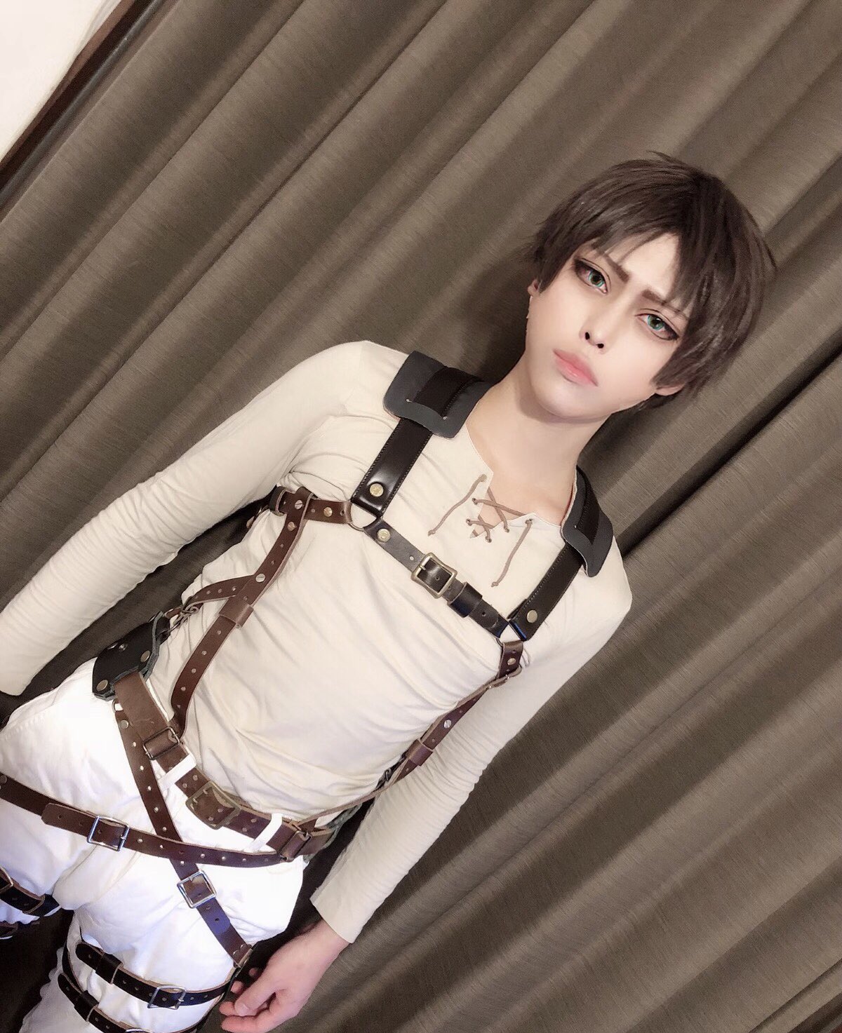 Twitter 上的 ウォーカーはmcu予告を見ない 昨晩の宅コス エレン イェーガーやってたよ 愛方にメイクをお願いして 凄く好きなエレンを作ってもらった 今後 自分でもこういうメイクが出来るように頑張る所存 Ps ベルト見て皆 僕のベルト見て Make