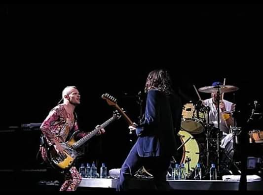ChiliPeppersArg's tweet photo. #EfeméridesRHCP #IntergalacticTour | El 16 de septiembre de 2006, Red Hot Chili Peppers se presentó en el Penngrowth Saddledome de Calgary, Canadá. Este concierto fue grabado y lanzado de forma oficial en la página https://t.co/tt5X6Lg3u5 para su compra y descarga en gran calidad https://t.co/ceKHcYvfbk