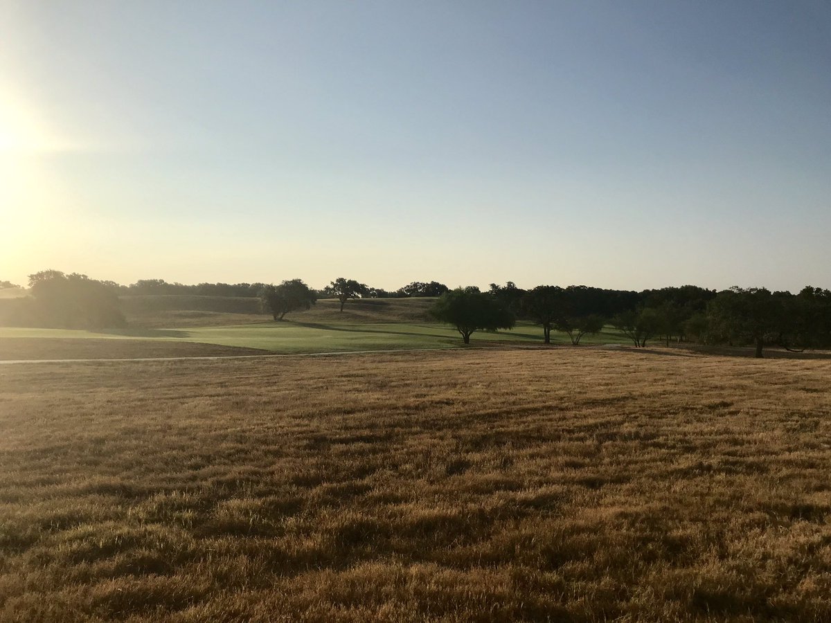 Houston and UT Arlington are tied atop the team leaderboard and Nolan Ray of Lipscomb has the individual lead after 36 holes of the Lone Star Invitational at <a href="/TPCSanAntonio/">TPC San Antonio</a>. The final round is set for an 8:30 a.m. shotgun start on Tuesday. 

📊 bit.ly/2m9Mqin