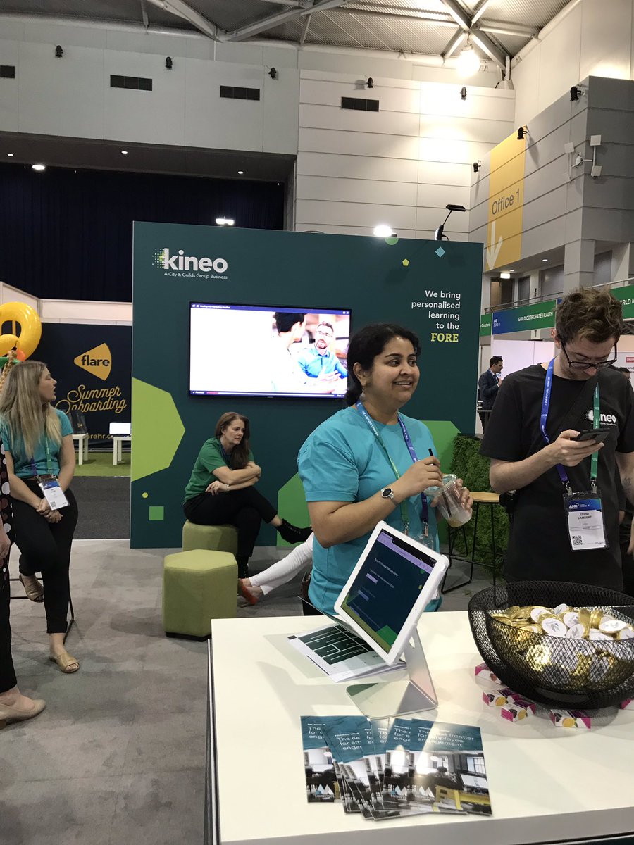 JW_Learning's tweet photo. Here at @AHRItweets conference in Brisbane.  Finding out that my golf skills are not up to par! @KineoAPAC @kineo https://t.co/RmOXsbQbRa
