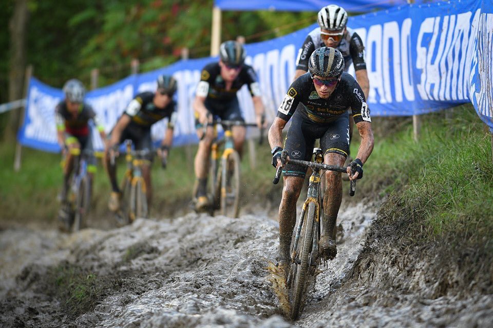 Een sport kan enkel groeien als je blijft investeren. Het veldrijden heeft nood aan internationalisering en daarom zijn we vandaag in Amerika. Als vaandeldragers van onze sport moeten we het voorbeeld geven.