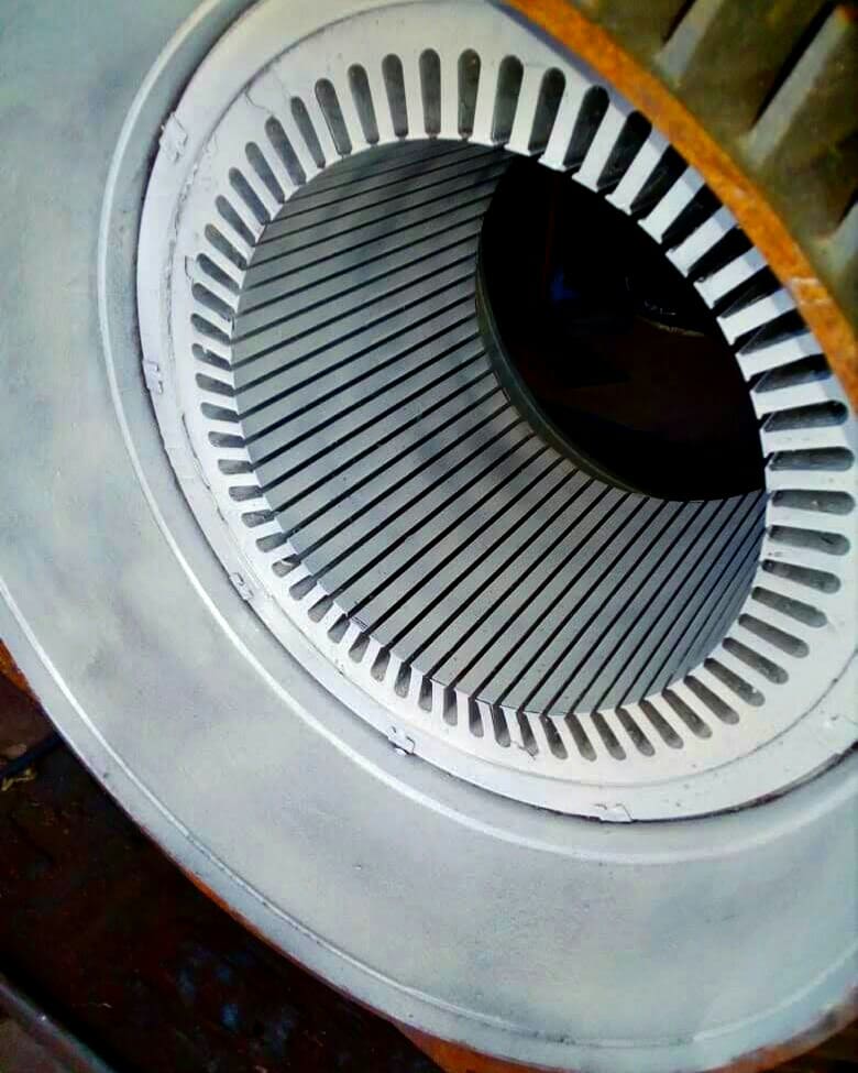 ElectromecLuma's tweet photo. Acondicionado de motor de 120 caballos.
#motor #bobinado #industrial #quilmes https://t.co/kDDTb7gIMN