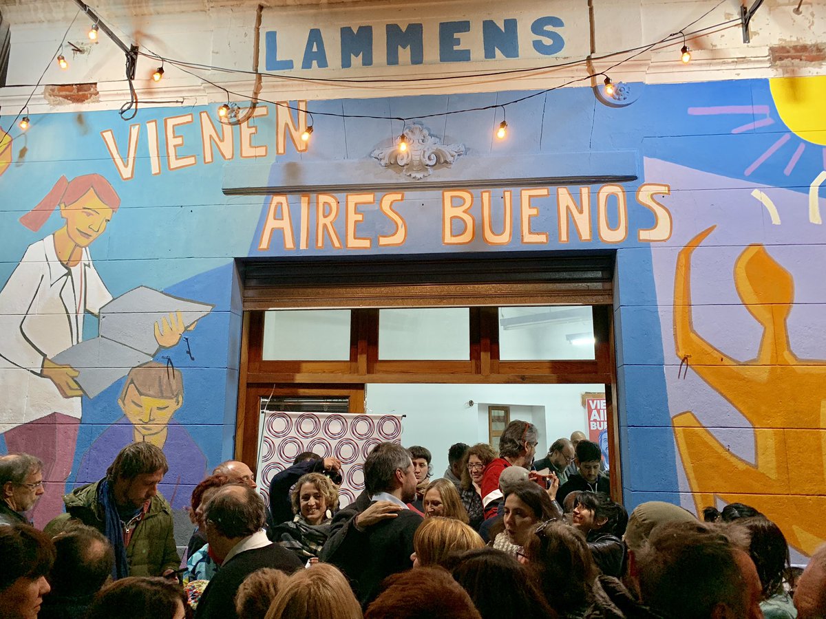 pablovommaro's tweet photo. Muy bueno el encuentro de #ProgresistasConLammens en la #Comuna15
Alegría, propuestas y compromiso para aires buenos en la Ciudad.
#SiVosQueres
#LarretaYaFue
#LarretaTambien https://t.co/jXH42Qi8SN