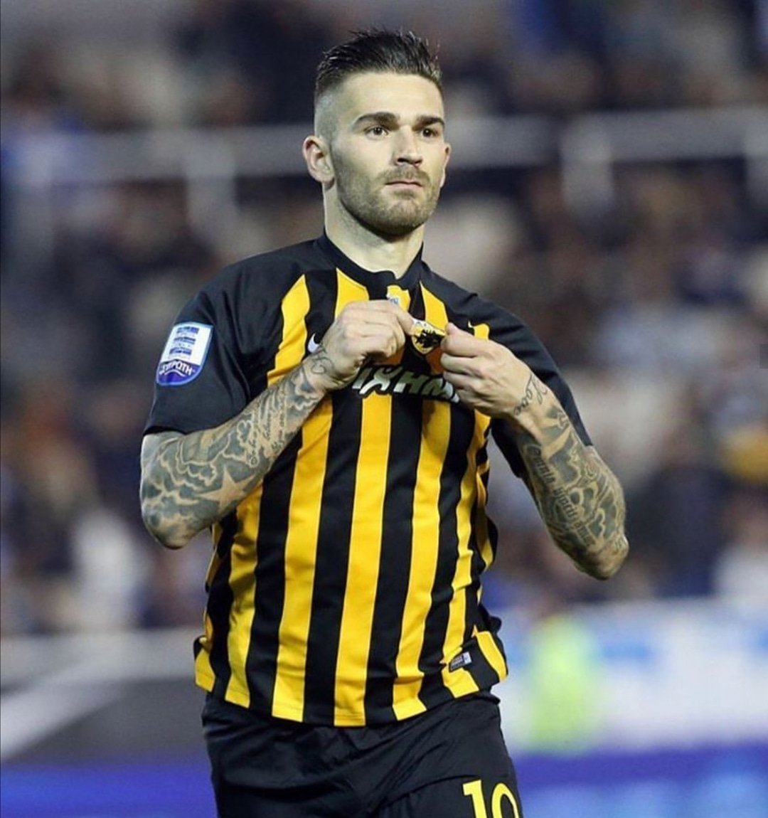 Footballworldn3's tweet photo. Κοντά στην ανανέωση του συμβολαίου του με την ΑΕΚ ο Μάρκο Λιβάγια.

Πάτα το λινκ για να διαβάσεις περισσότερα. 👇 👇 👇
https://t.co/Z4ibNcrFUY

#greece #superleague# #2019#football#uefa #athens #aek https://t.co/nN6Ocji6h0