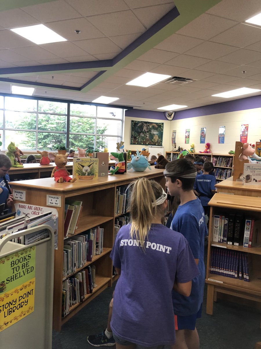 anichol_lib's tweet photo. Something about a scavenger hunt brings out the competitive side #callnumbers #findingbooks #gvstonypoint https://t.co/PTAdcJfMyp