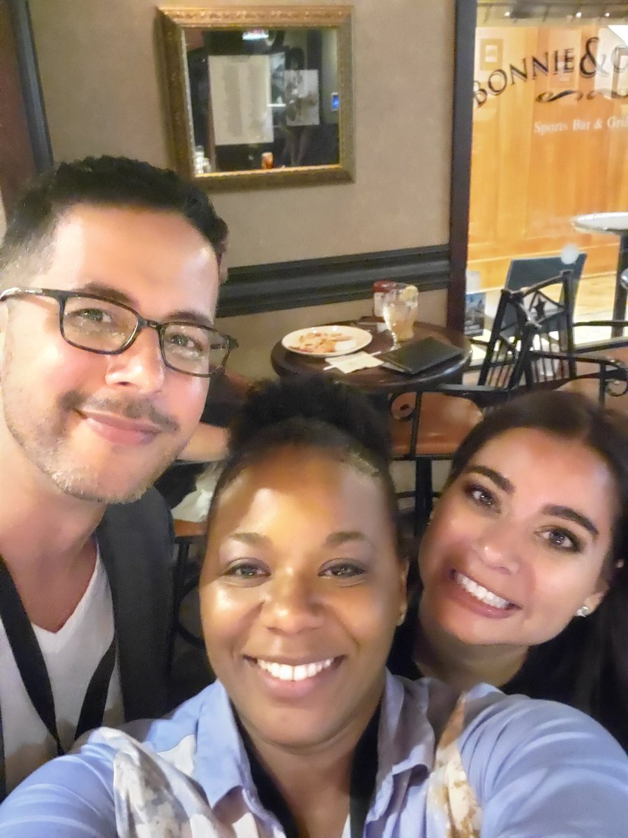 In #Dallas hanging with <a href="/guru_vega/">TheGuruDanVega</a>  &amp; <a href="/SavynaTweets/">Savyna (she/her) 🦄</a> for <a href="/TMobile/">T-Mobile</a> <a href="/MetroByTMobile/">Metro by T-Mobile</a> All Hands Meeting!