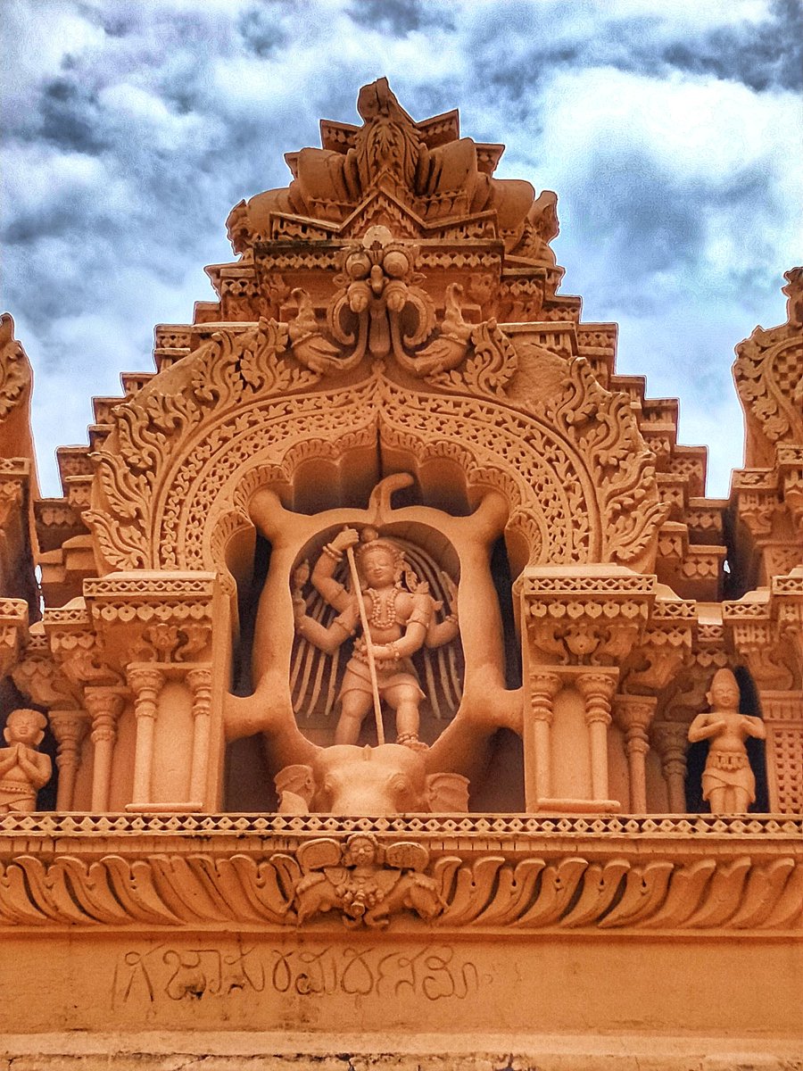 69) Gajasurasamhara murthi. Gajasura, an evil asura capable of maya assumes the form of an elephants to terrorize the Shiva bhaktas of Varanasi. Lord Shiva appears out of the lingam to slay Gajasura.This iconography is extensively seen in Hoysala & Chola built temples.