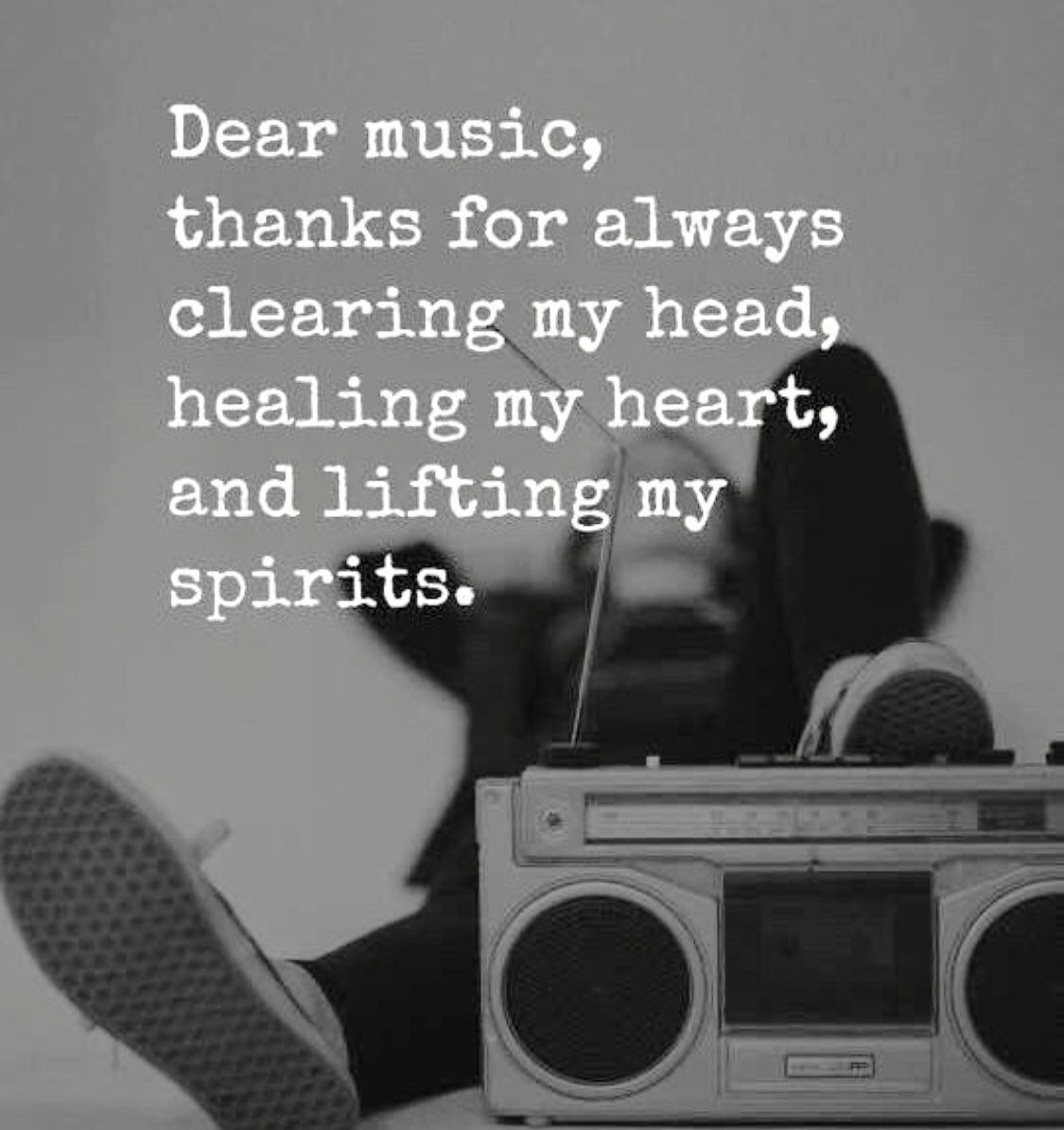 My first true love ❤️🎶💯 #music #MusicMonday #MusicIsLife #MondayMotivation #dj #djlife <a href="/LadyVerse/">Lady Verse</a>