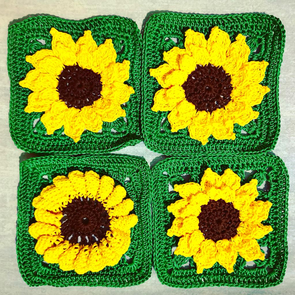 LokzKay's tweet photo. #sunflowerforYuchun #yuchunPark #keepthefaith #crochetproject #yarns #happyhobby https://t.co/J5tQISVo0J