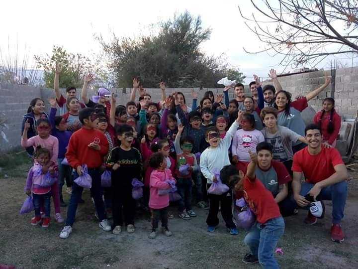 MarianH_LR22's tweet photo. 16 de septiembre día Nacional de la Juventud.

En el día de los derechos de los estudiantes apoyamos a nuestra #JuventudMB🌼
Una juventud sana,  con ganas de crecer,con valores, sin vicios.
Orgullosos  de Ustedes 👏👏✌️❤️
@heberlar
@ParedesUrquiza
@KarinaERomero27 https://t.co/Q9auEmcgeF
