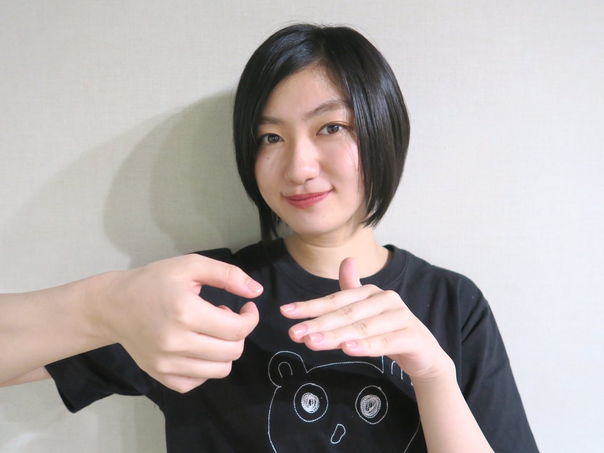 RJUP_Official's tweet photo. 本日21時30分TOKYO FM「リアル頑張ってる途中」🎉

爪を切ってると見せかけて小林さんが出すのはなーんだ🔜(答えは日曜)😍

番組では、MC中山さんとともに作ったパスタや先日の大食いピザについて激白、必聴👂

🦐日曜答え：中山さんグー✊

#エビ中 #ebichu #realtfm #リアル頑張ってる途中 #小林歌穂 https://t.co/px8TC9ngIh