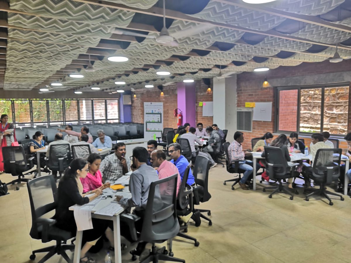 SEED_SustDev's tweet photo. We start the first day of #SEEDBDS+ Training of Trainers in #Hubli on a high note with 100% attendance! 🎉
Looking forward to deep dive into #SEEDTools to facilitate targeted, hands-on &amp; collaborative financial &amp; org planning for start-up &amp; growing #ecoinclusive #enterprises. https://t.co/tJ74g2hCAz
