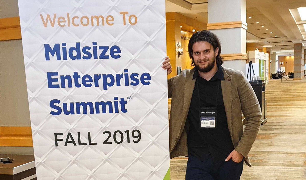 assistsoftware's tweet photo. ๐ค We're proud of our colleague, @bocalexandru, Head of Mobile Development at ASSIST Software, who is attending the Midsize Enterprise Summit 2019 in #Phoenix, Arizona.
Learn more: https://t.co/ApUZAewebk
#MES19 #assistsoftware #Arizona #softwaredevelopement #techevent #USA https://t.co/wfOeCrluw5
