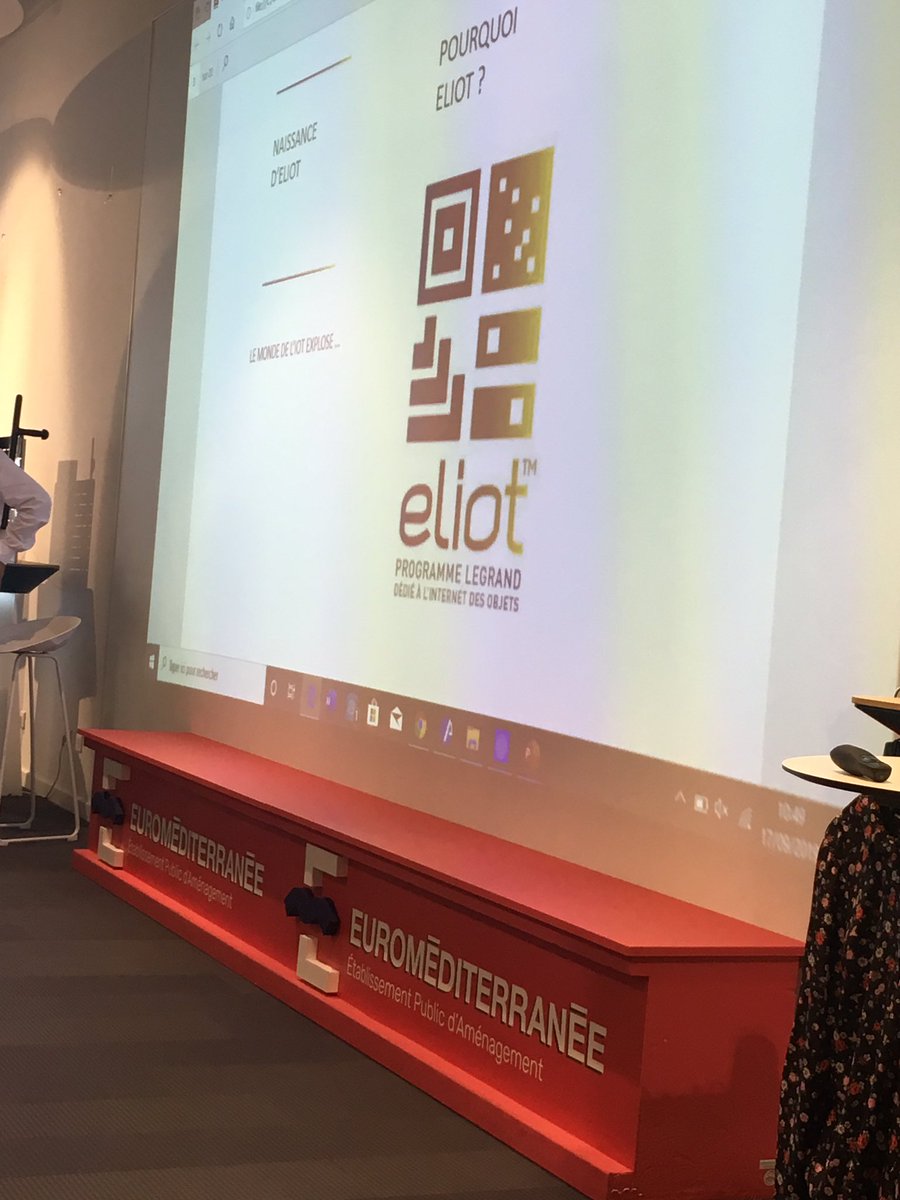 Gometmedia's tweet photo. #SmartNexus #SmartCity #Marseille Emmanuel Ballandras, directeur des partenariats de @Legrand présente Eliot, le programme d’objets connectés de Legrand, spécialiste mondial des infrastructures électriques https://t.co/GCYveGAUVk