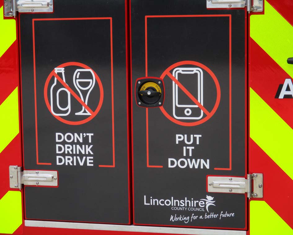 …with clear safety messages …
#PutItDown
#DontDrinkDrive
#DontDrinkAndDrive