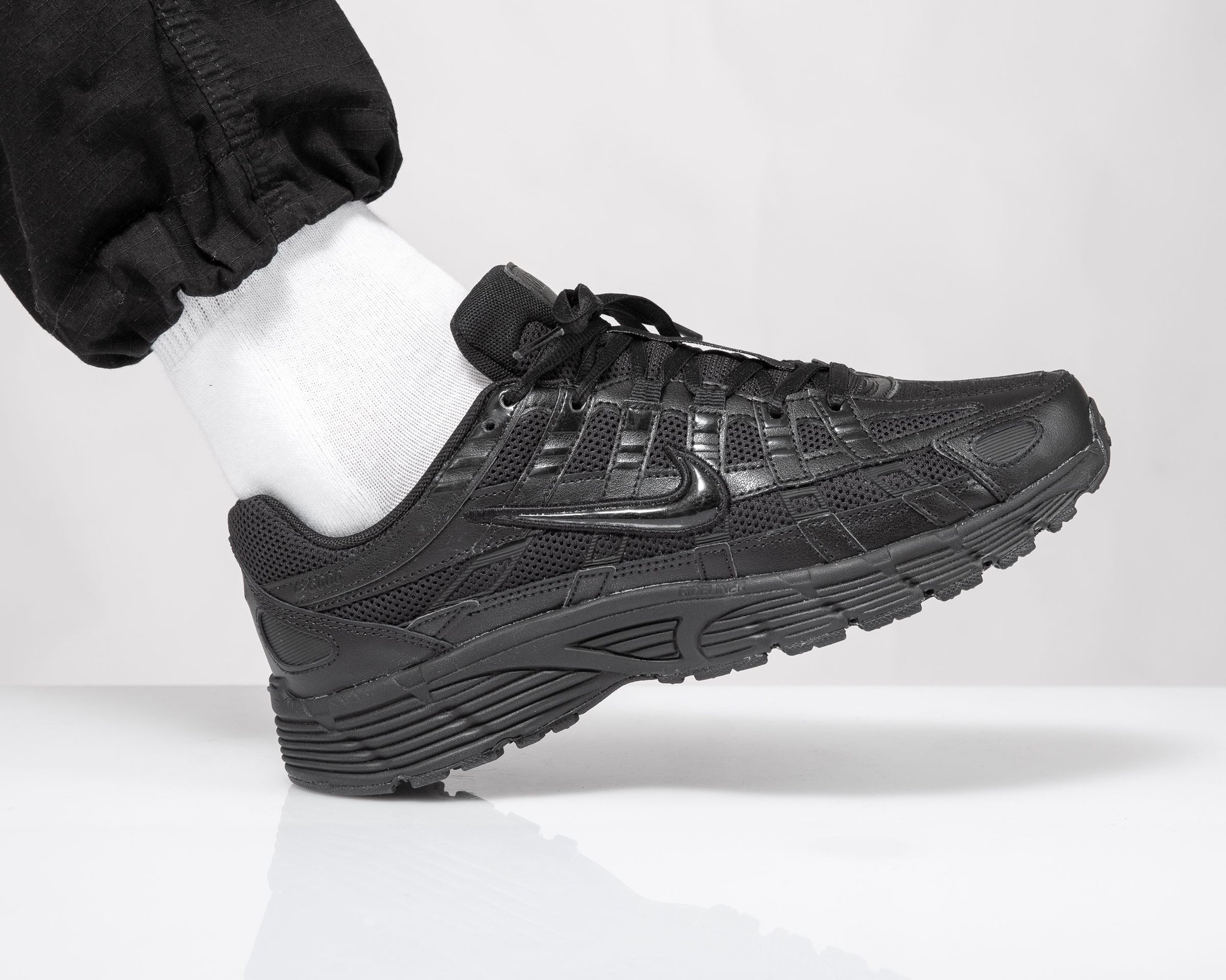 nike p6000 triple black