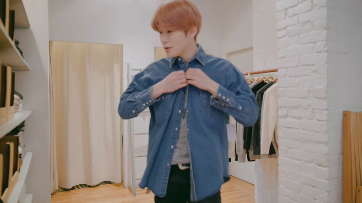 น่ารักมากโคตรรร ตาแบ๊วแบบแบ๊วมาก แจยอนเวอชั่นชมพูคือน่ารักสุดบ้าเอ้ย y_y