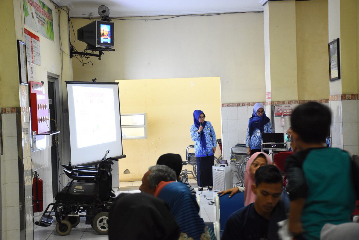 Rs_Tugurejo's tweet image. Mengenal lebih dalam tentang Bank Darah RS di @Rs_Tugurejo (17/9)
#JatengGayeng
#pkrsrsudtugurejo
#pkrs