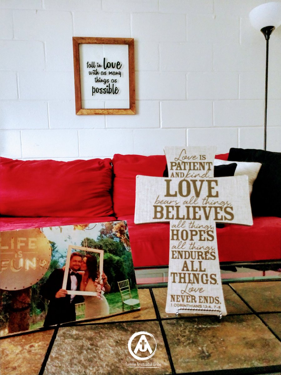 Sijural's tweet photo. Grabemos en el corazón la Palabra del Señor y llenemos nuestra casa de ella pues las verdades eternas se aprenden mejor en el contexto de un hogar temeroso de Dios.
Deuteronomio 6:6, 9 NVI. Cuéntanos cuáles son esos versículos que atesoras en tu corazón. https://t.co/kIQGZtWqau