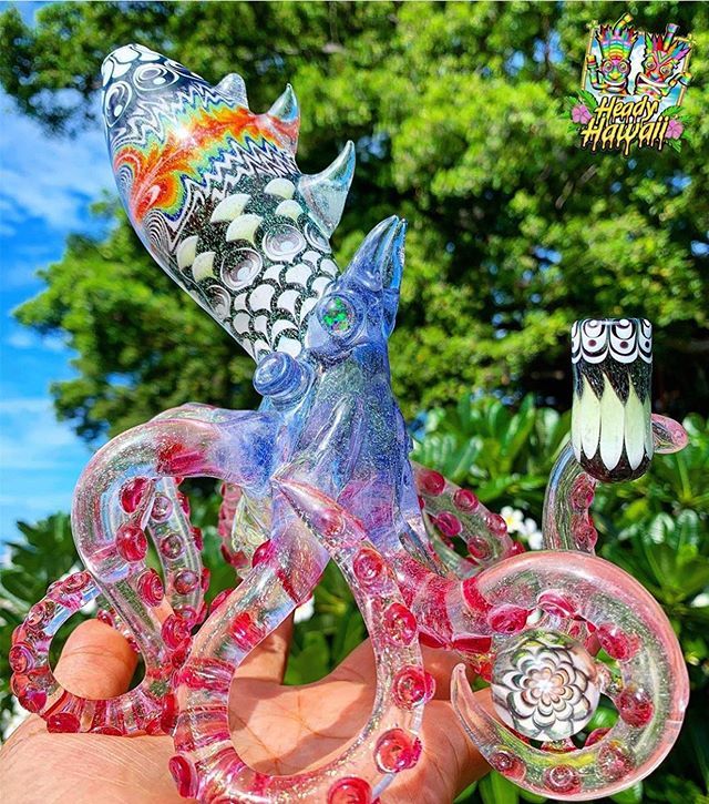 this picture says it all. wanna scoop this up? head to <a href="/headyhawaii/">Heady Hawaii</a> and check out their website #oahu @wyg_glass #headyglass #headyart
