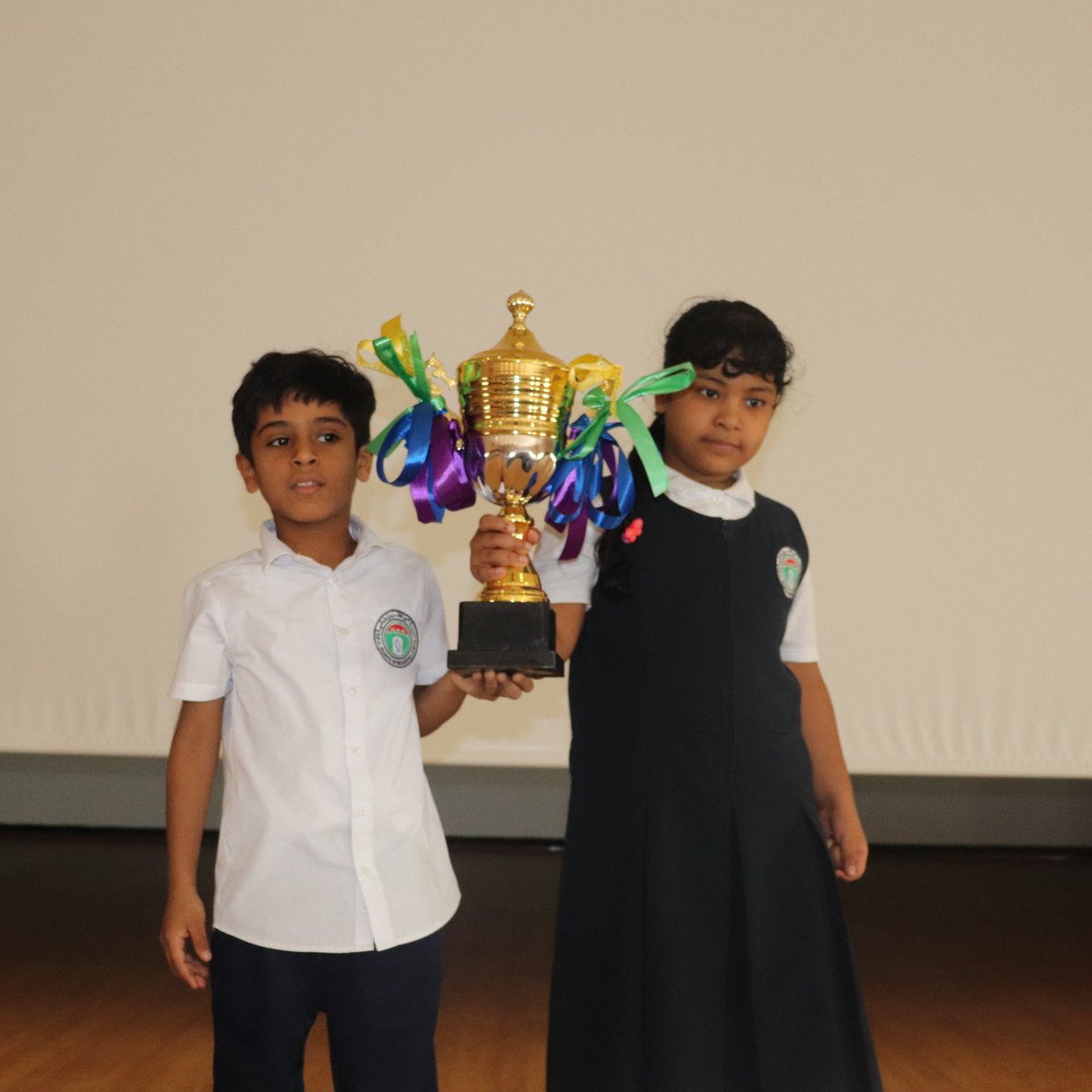HayAlSharooq's tweet image. HASIS star of the week awards for good performer students, classes and school houses. #HASIS #Sur #award #success #school #education