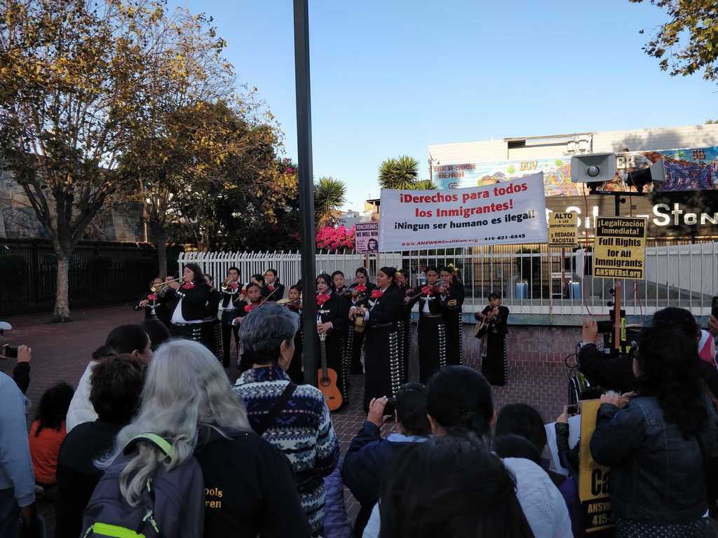 BayAreaSRA's tweet photo. 4000+ strong today in San Francisco’s rallies to close the camps with #ADayWithoutImmigrantsSF https://t.co/zC4Ej9YVQO