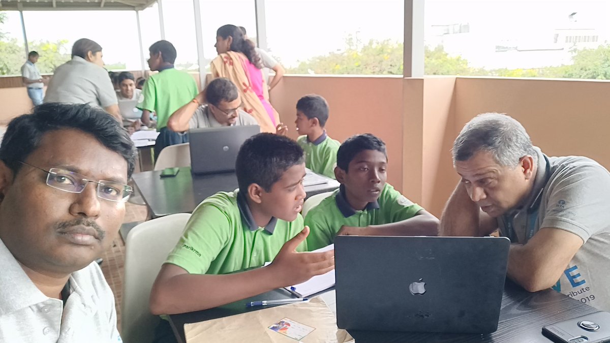prabakarsg's tweet image. At Mentor Together Drive event for Parikrma Foundation, #Goodera @tata_comm @SanjaySiboo #Drive